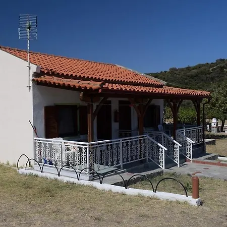 Platania Dimitris בית נופש סארטי
